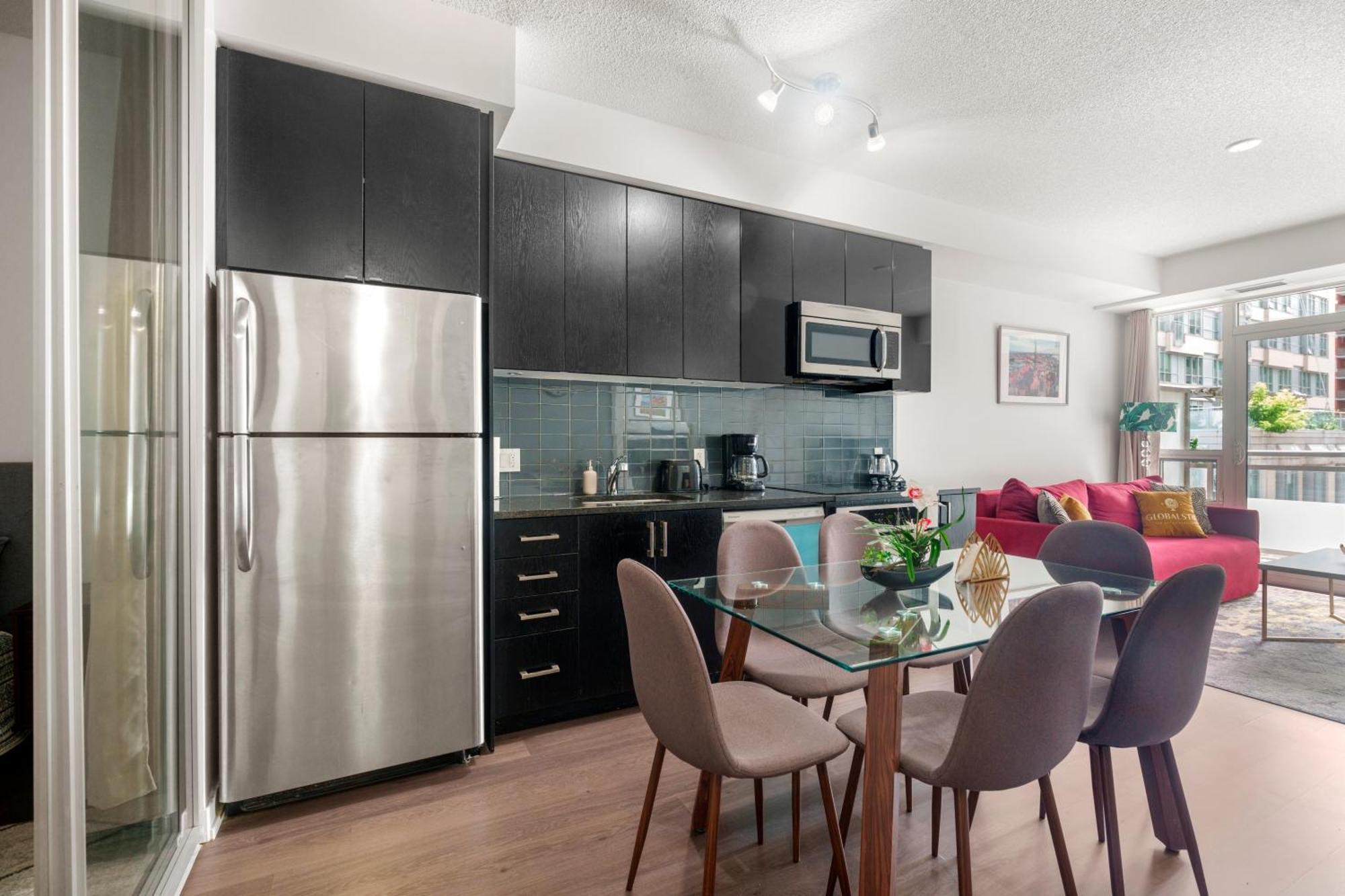 Modern Lillian St Apartments By Globalstay تورونتو المظهر الخارجي الصورة